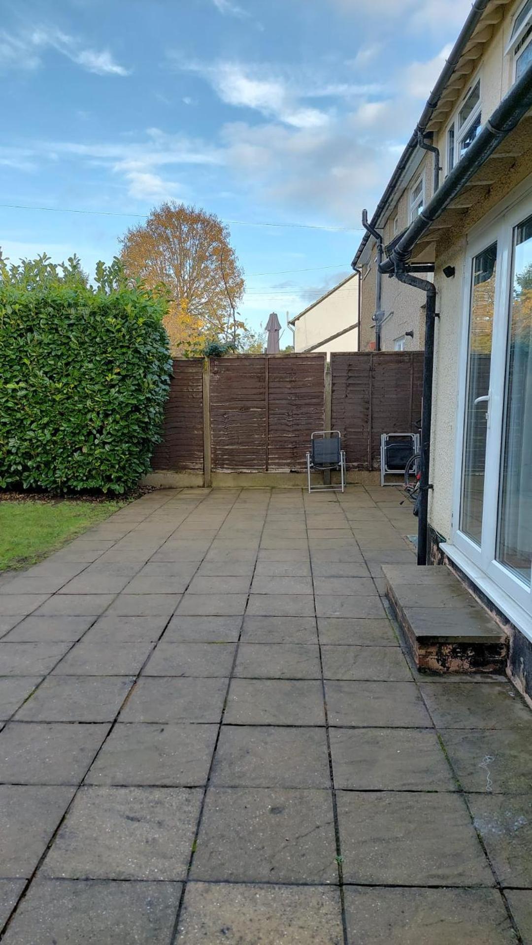6 Bedroom Spacious Villa, Free Parking *
